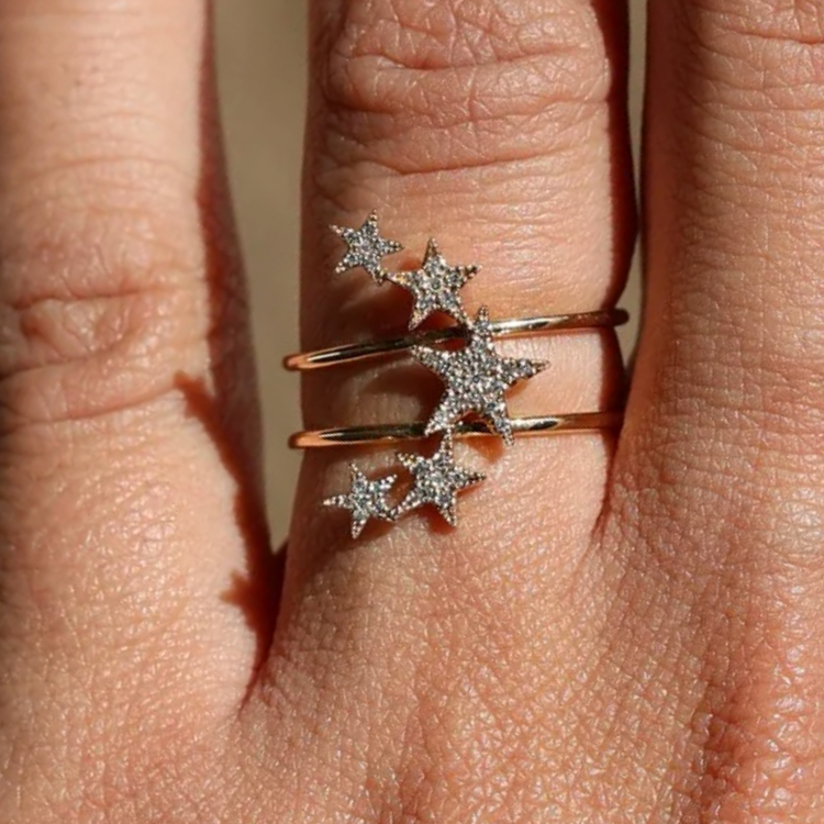 Anillo de Estrellas con Diamantes