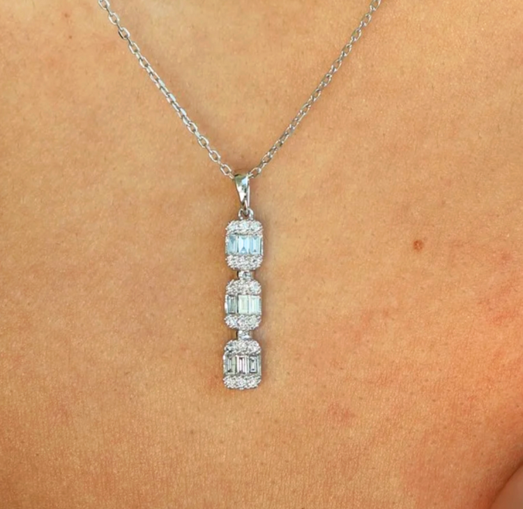 Collar Dije Diamantes Baguette