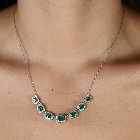 Collar de Esmeraldas y Halo Diamantes