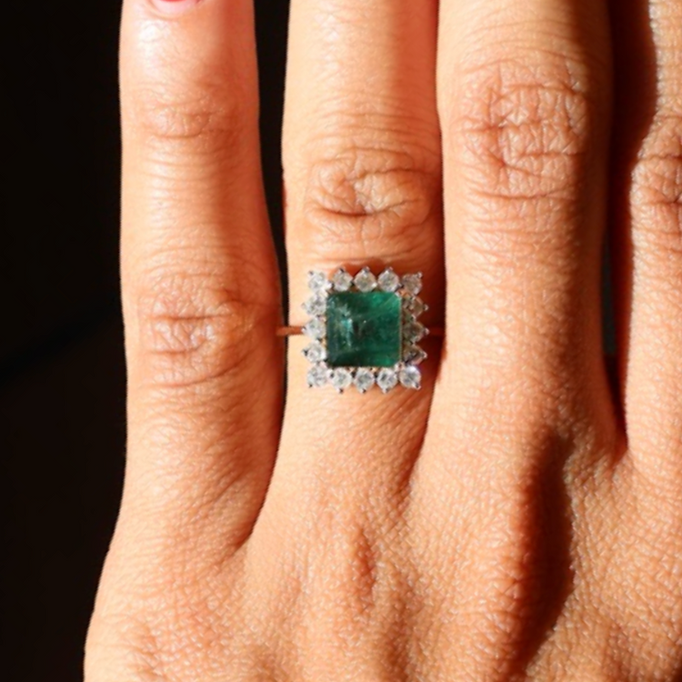 Anillo Esmeralda  Diamantes