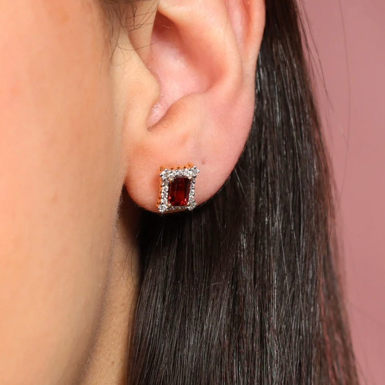 Aretes Granate Halo Diamantes