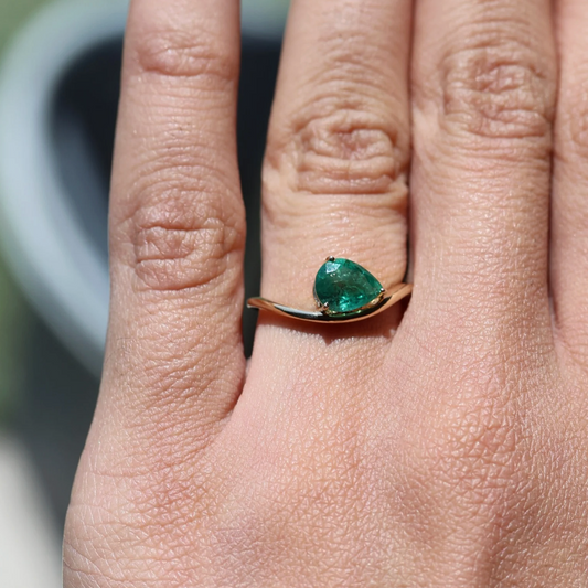 Anillo Esmeralda Pera