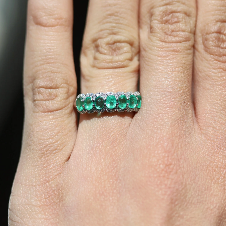 Emerald Halo Ring with Diamonds