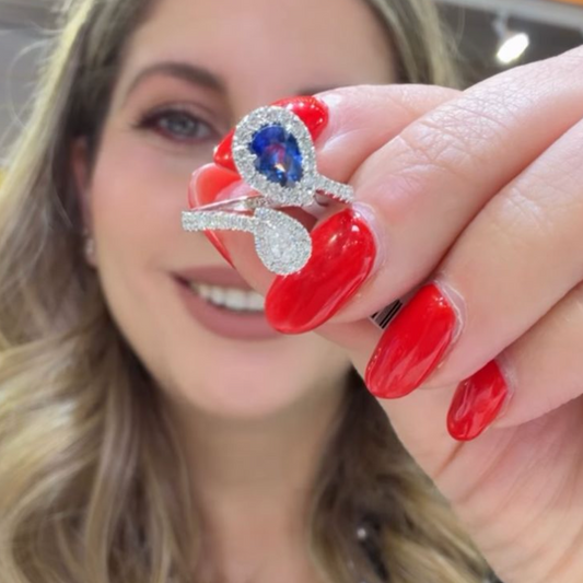 Anillo de zafiro con diamantes