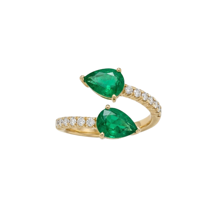 Anillo con dos esmeraldas y diamantes