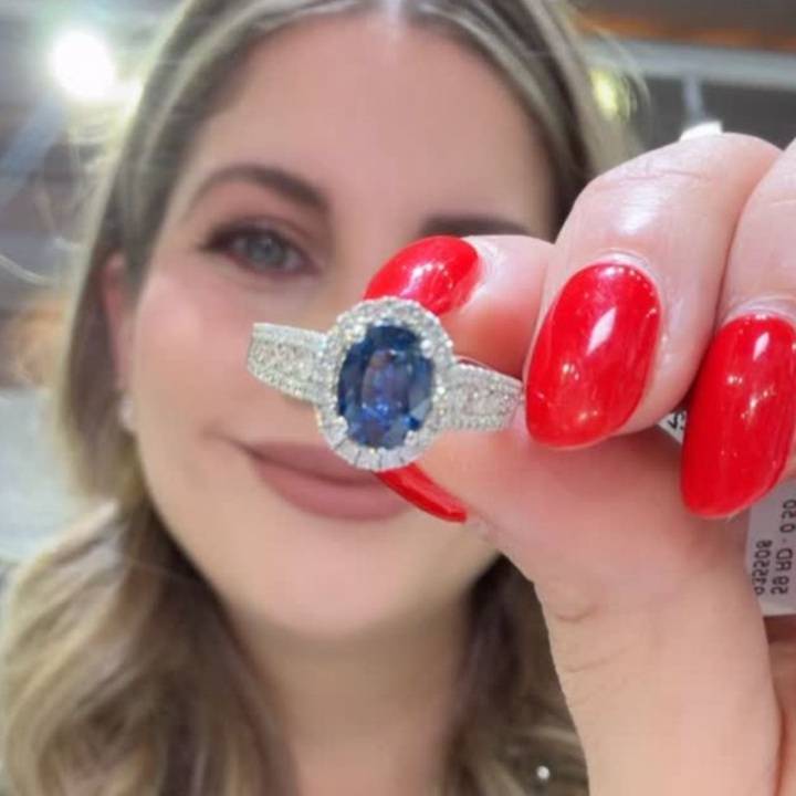 Anillo de zafiro y diamantes