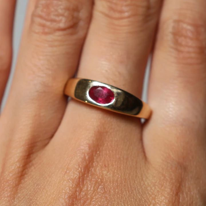 Anillo Rubí Oval