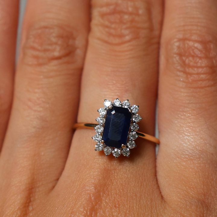 Anillo Zafiro Diamantes