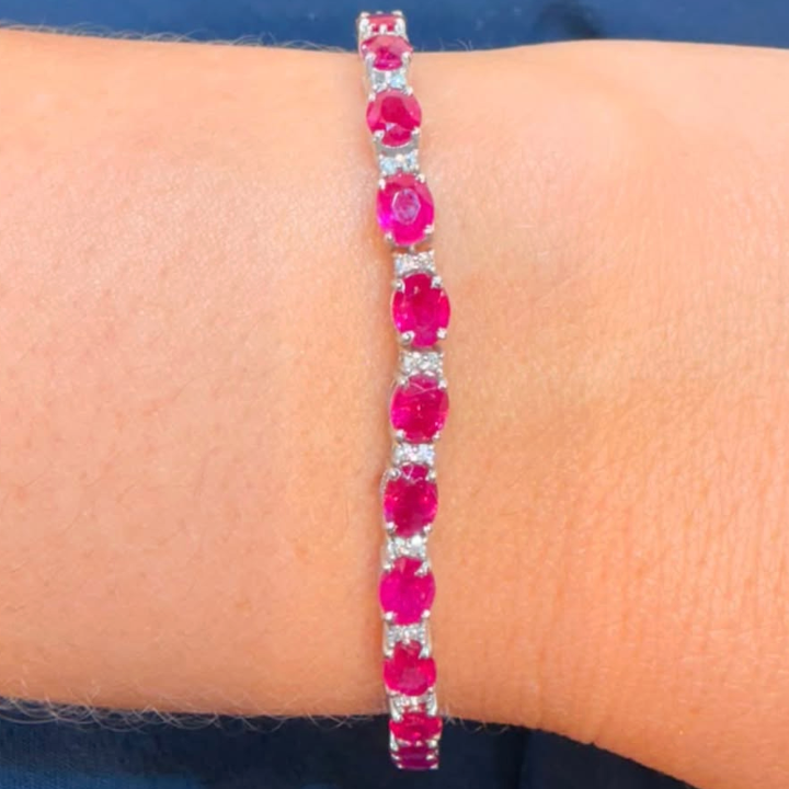 Pulsera de diamantes con Rubi