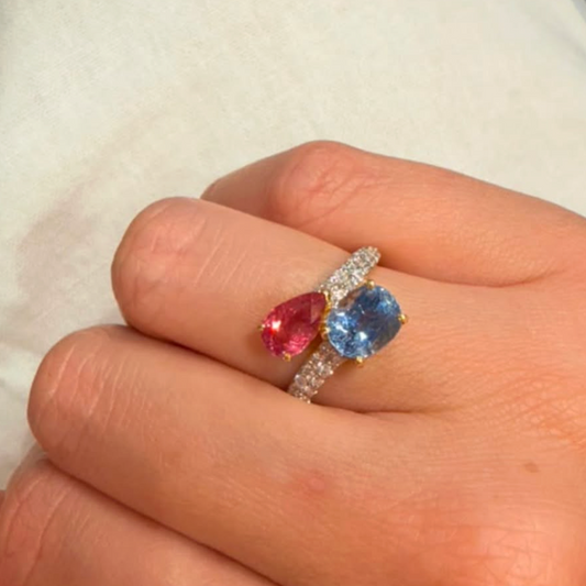 Anillo de Zafiro, Spinnel y Diamante