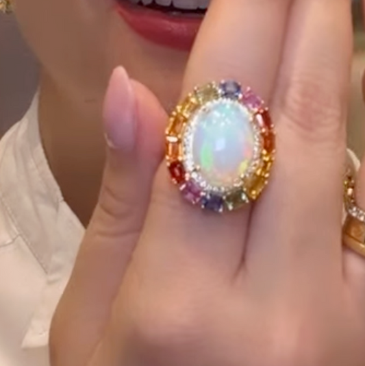 Anillo de Opalo con Zafiro y Diamantes