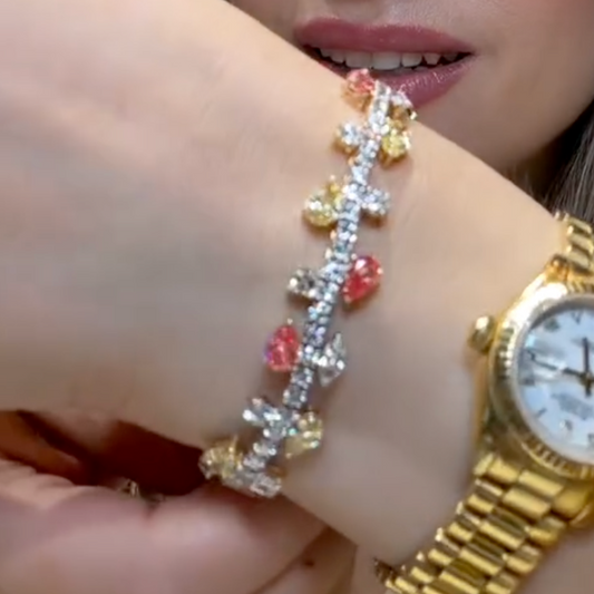 Pulsera de diamantes con diamantes rosa y amarillo