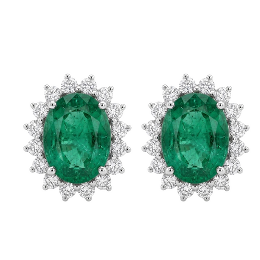 Aretes de esmeralda ovalda con diamantes