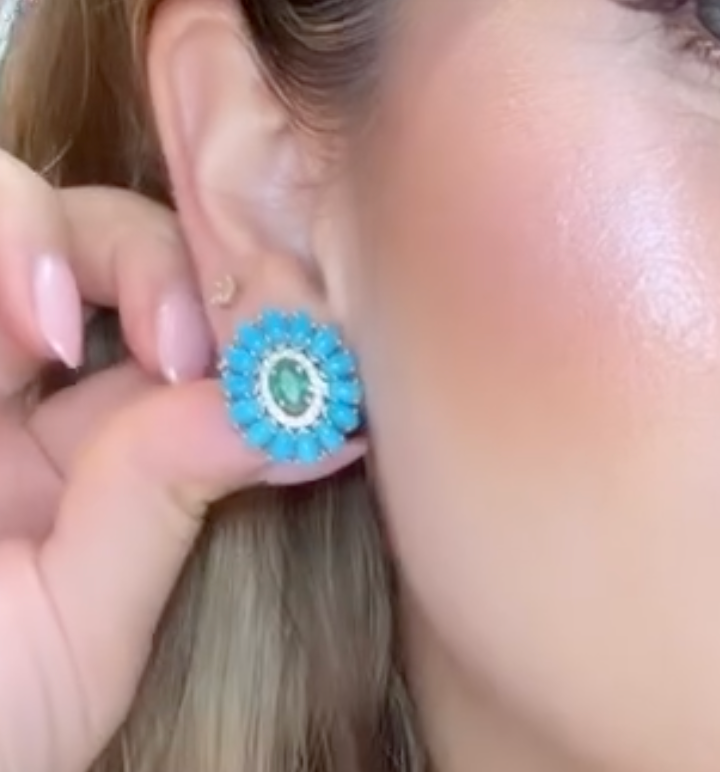 Aretes de turquesa, esmeralda y diamantes