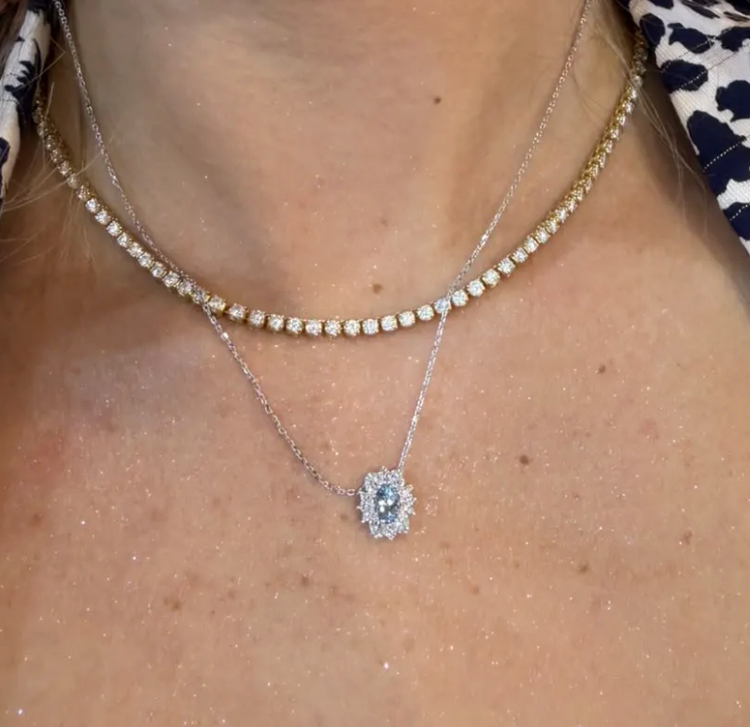 collar aguamarina y diamantes