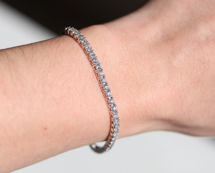 tennis bracelet