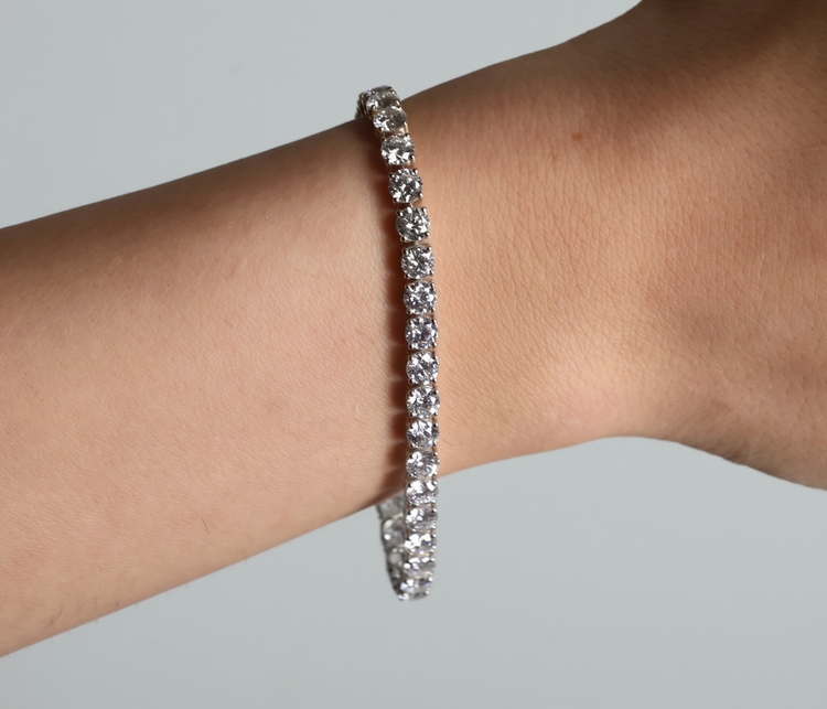 tennis bracelet