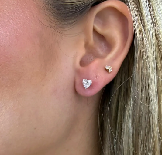 Studs Heart 1ctw