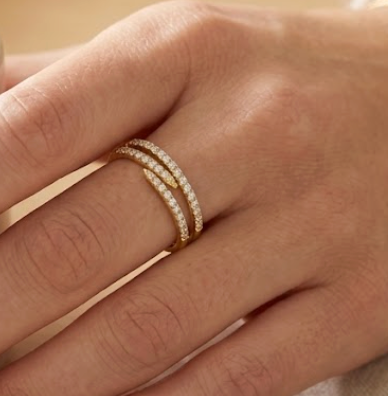 Anillo diamantes asimétrico