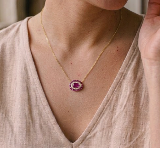 Collar rubíes