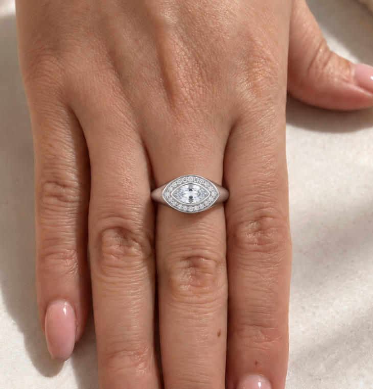 Anillo Aguamarina y diamantes