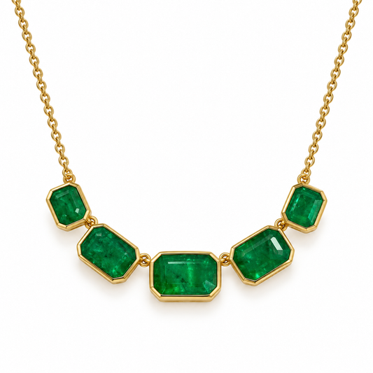 Collar con esmeraldas