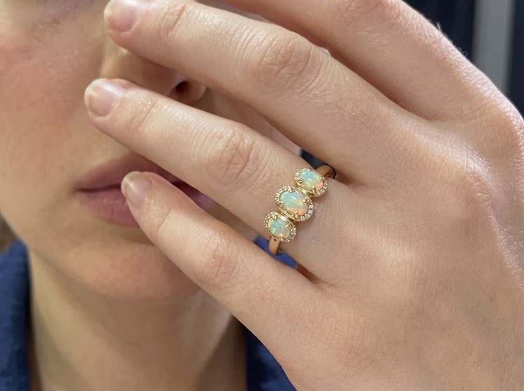 Anillo Ópalo
