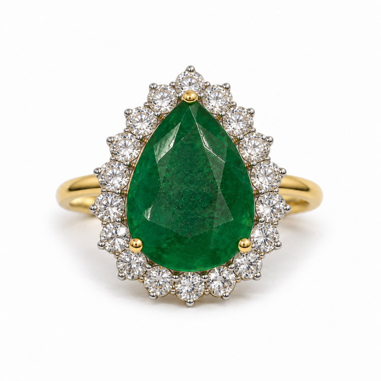 Anillo con esmeralda corte pera