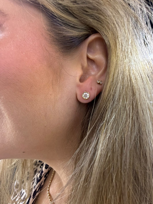 Studs Bisel 1 ctw