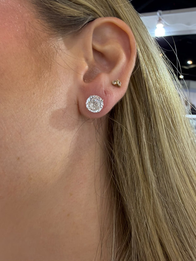 Studs portuguese cut
