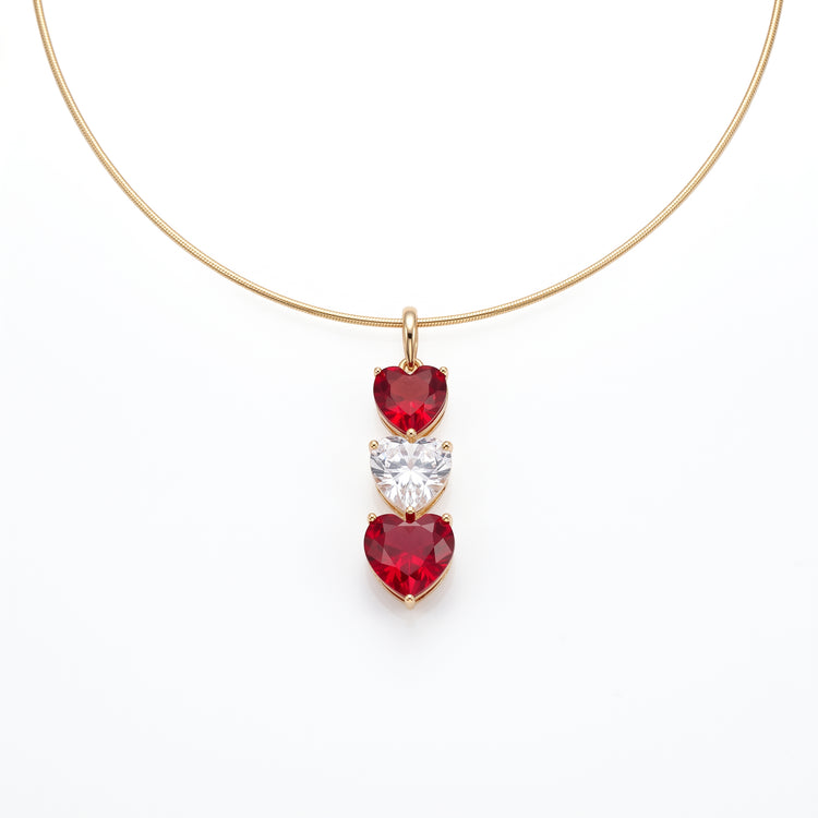 Collar triple corazón de rubí