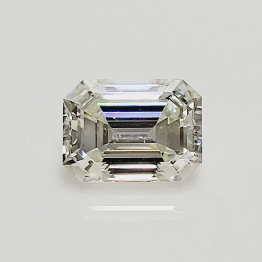 Diamante Esmeralda de 1.24 quilates