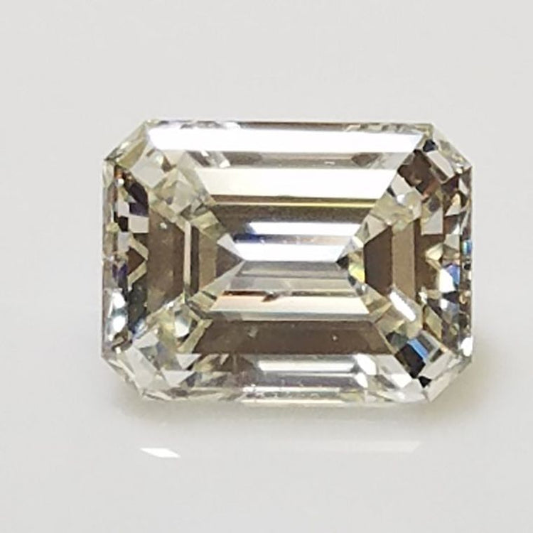 Diamante Esmeralda de 0.83 quilates