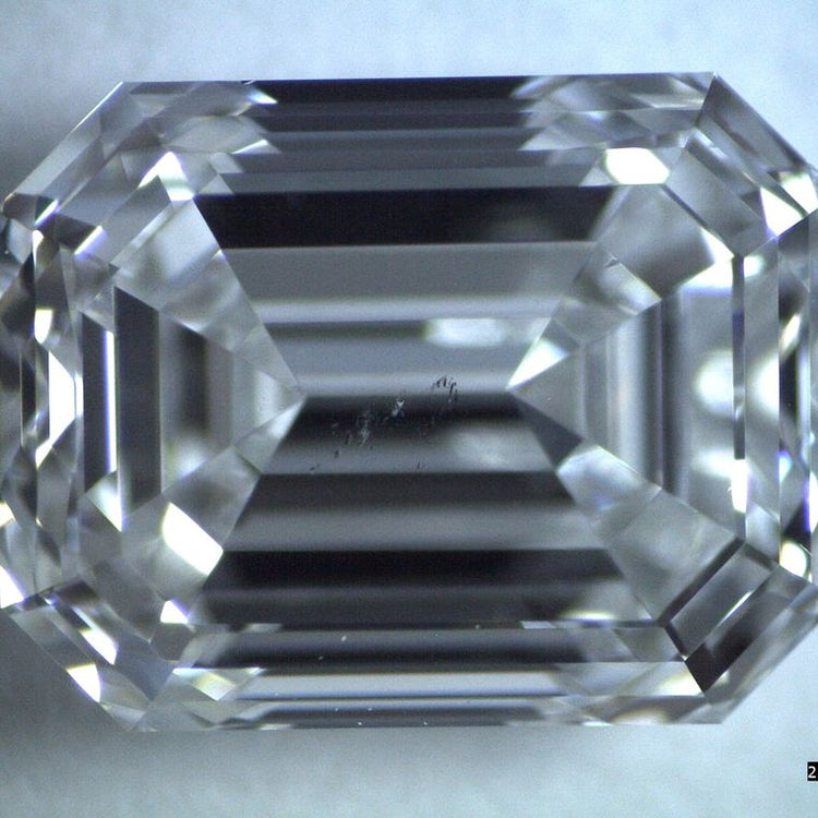 Diamante Esmeralda de 2.01 quilates