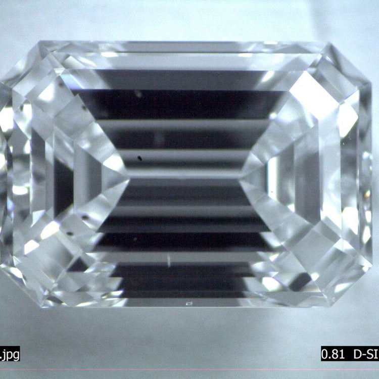 Diamante Esmeralda de 0.81 quilates