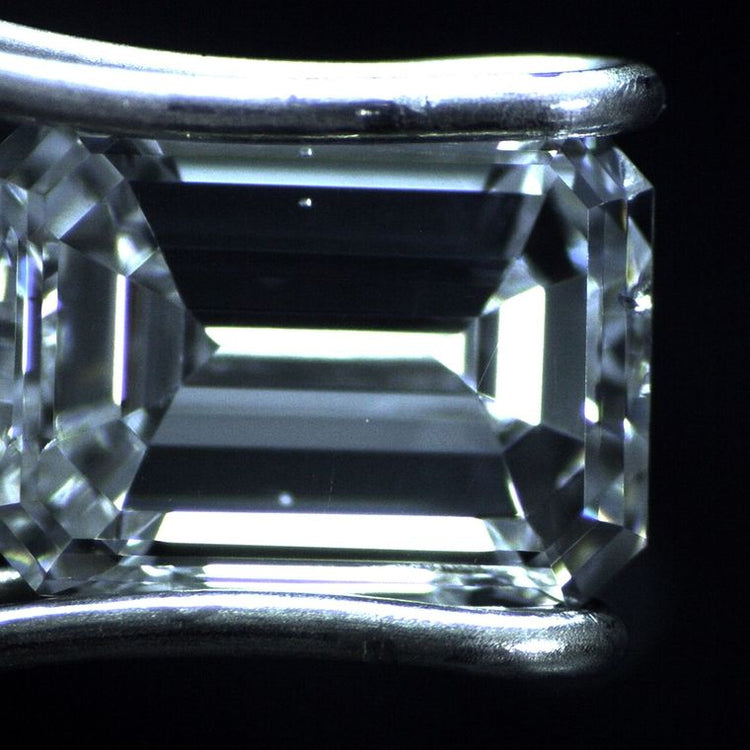 Diamante Esmeralda de 0.90 quilates